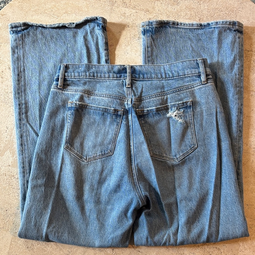 LOFT size 4 “The Wide Leg” Classic Blue slightly distressed jeans - Picture 3 of 7